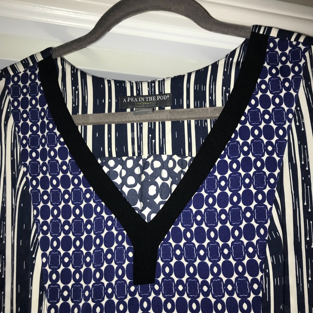Pea in the pod maternity tunic